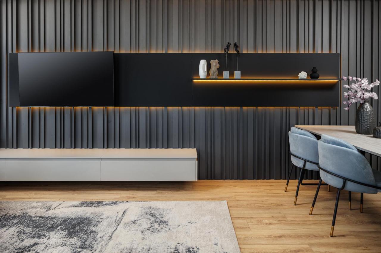 Mandala Designer Apartments With Free Private Parking, Near Mall Coresi 布拉索夫 外观 照片