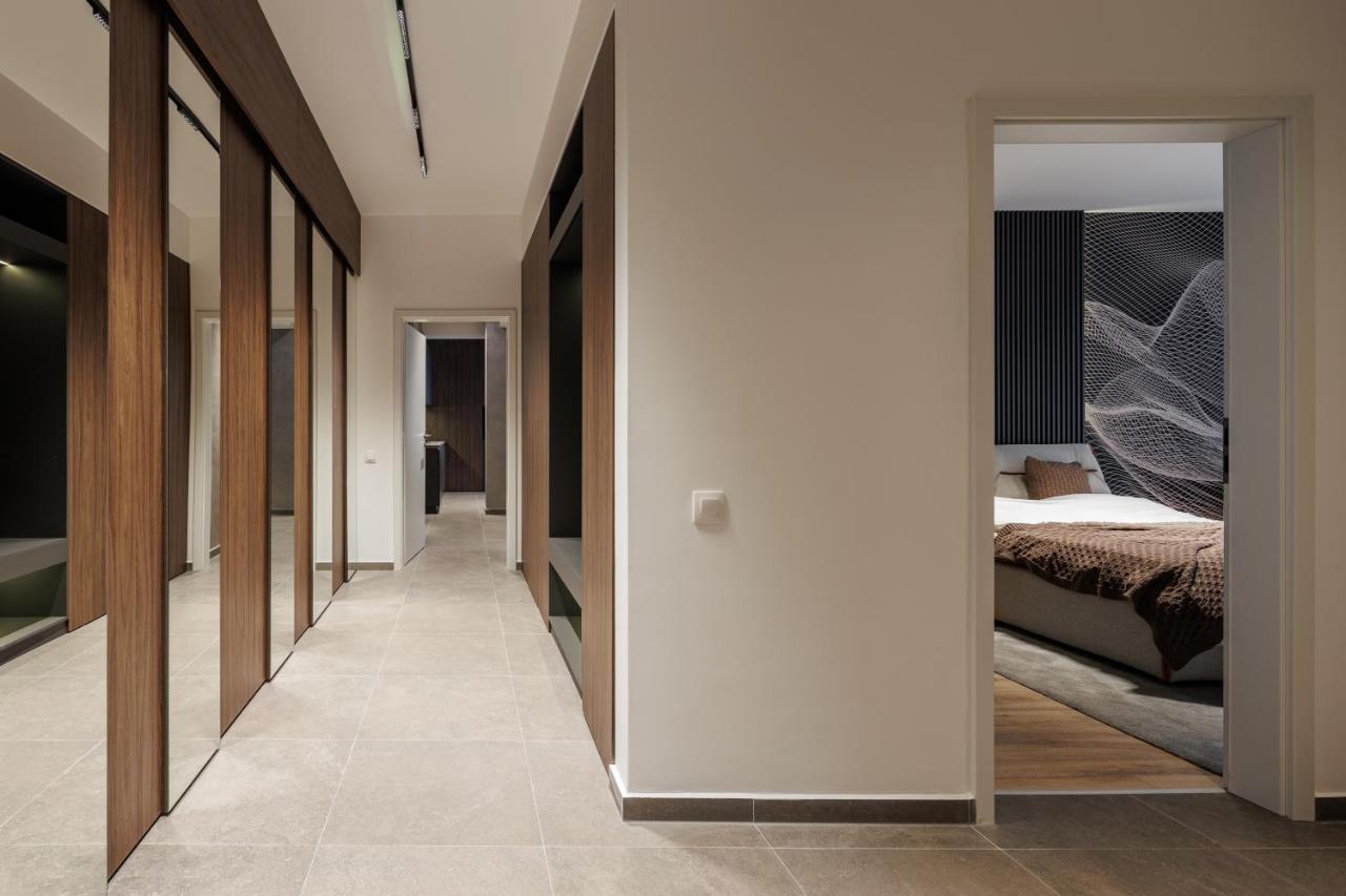 Mandala Designer Apartments With Free Private Parking, Near Mall Coresi 布拉索夫 外观 照片