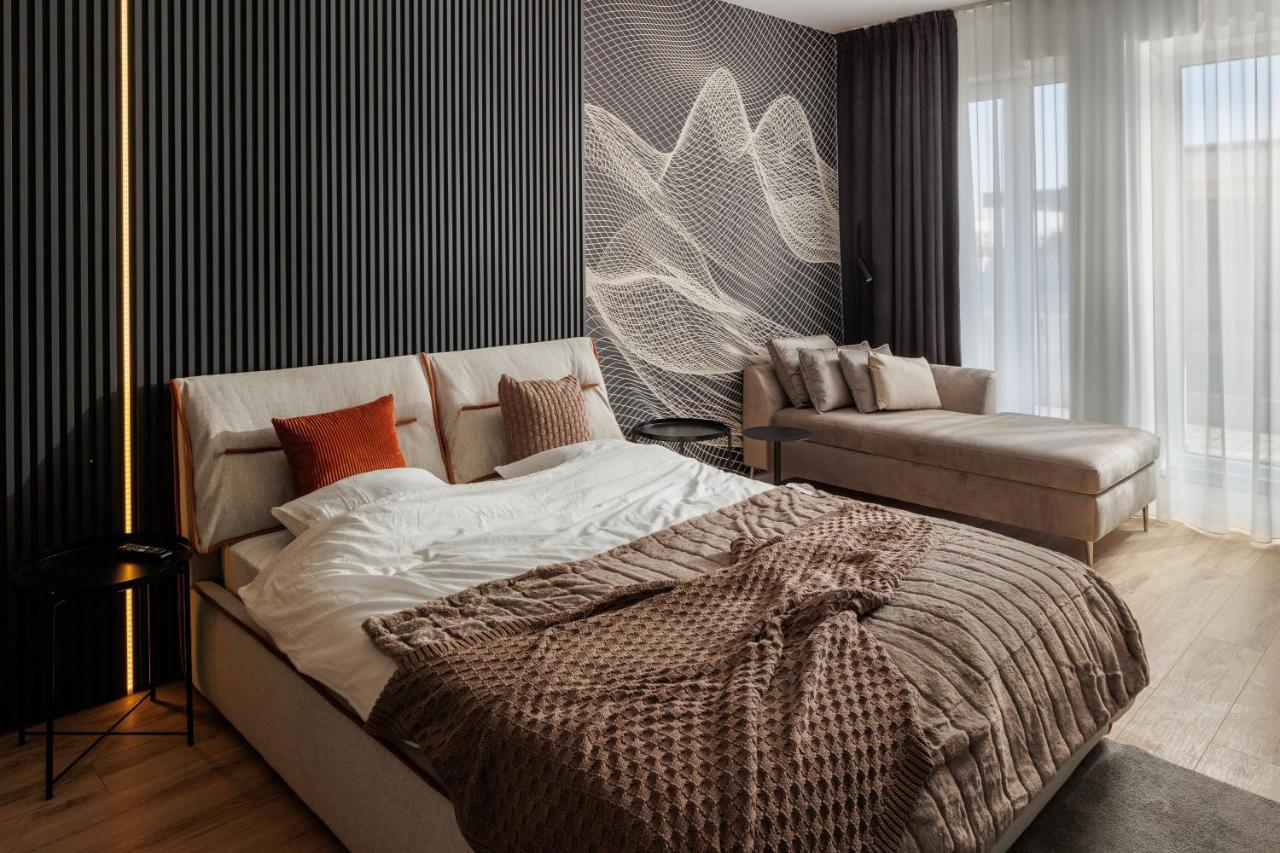 Mandala Designer Apartments With Free Private Parking, Near Mall Coresi 布拉索夫 外观 照片