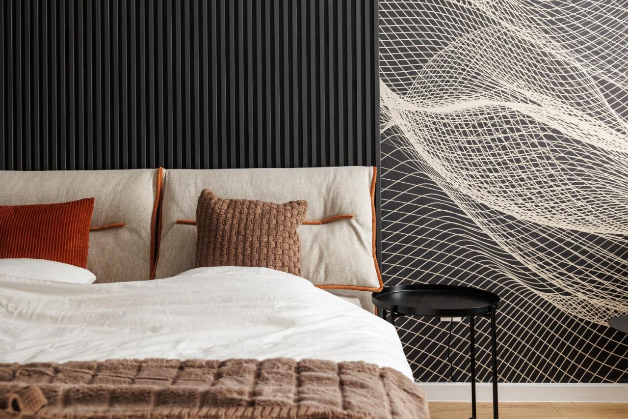 Mandala Designer Apartments With Free Private Parking, Near Mall Coresi 布拉索夫 外观 照片