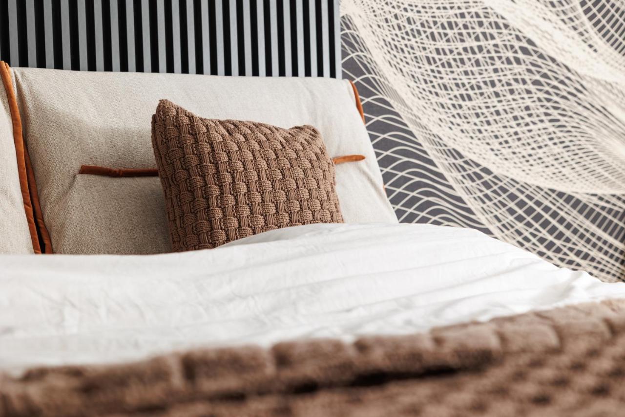 Mandala Designer Apartments With Free Private Parking, Near Mall Coresi 布拉索夫 外观 照片