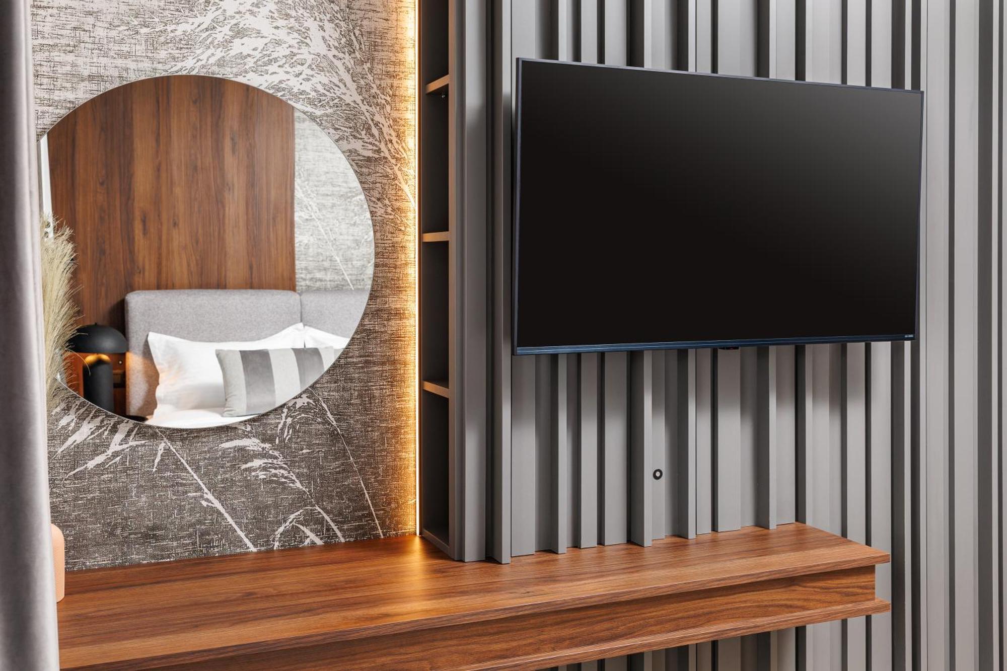 Mandala Designer Apartments With Free Private Parking, Near Mall Coresi 布拉索夫 外观 照片